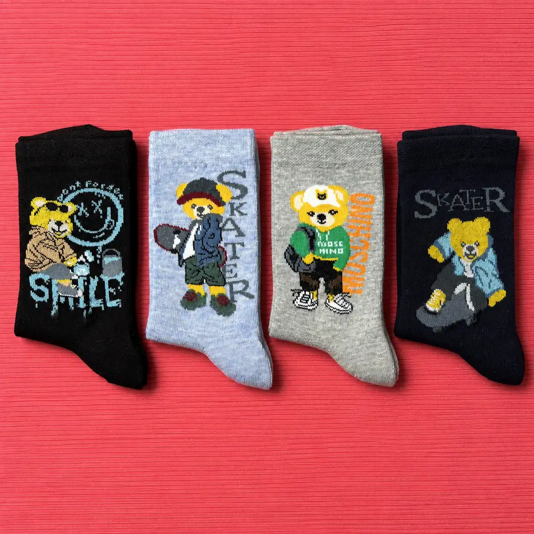 4'lü Set - Kaykaycı Ayıcık Desenli Dikişsiz Çocuk Çorabı | Sokak Stili Yumuşak Dokulu Cool Çorap Seti