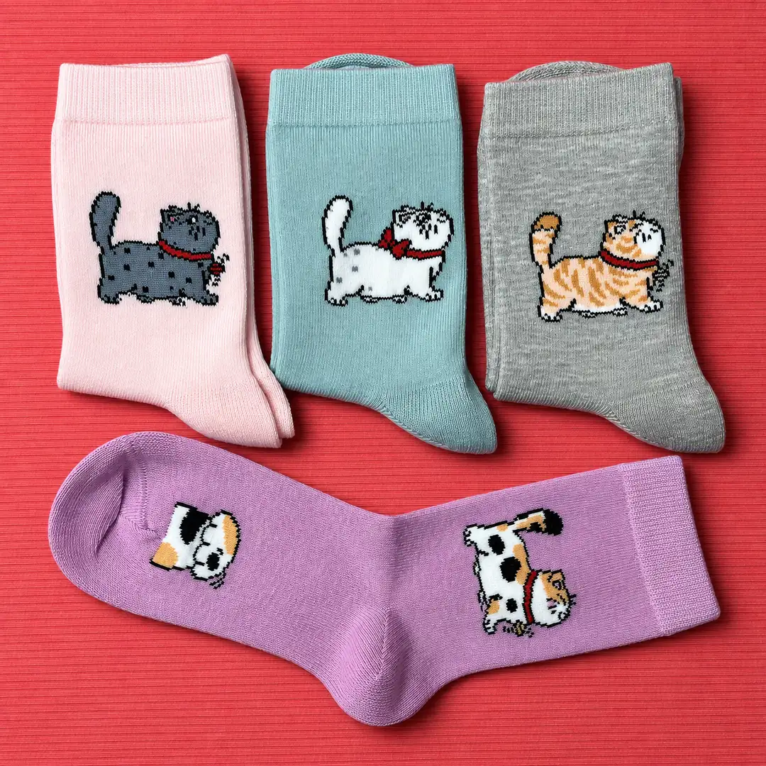 4'lü Set - Sevimli Kedi Desenli Dikişsiz Çocuk Çorabı | Soft Yıkama Yumuşak Dokulu Kız/Erkek Çorap